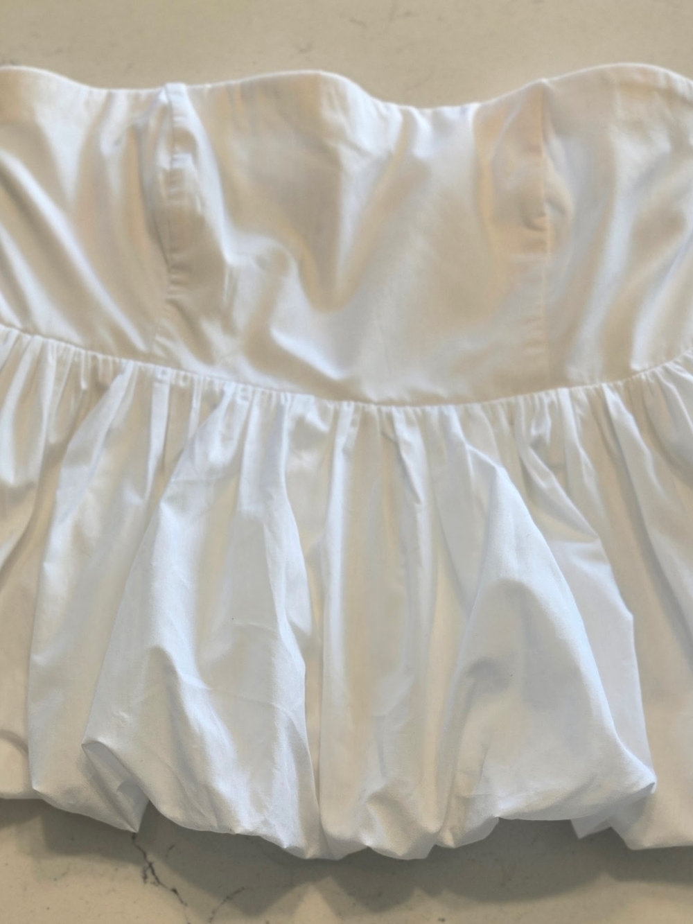 Abercrombie & Fitch White Strapless Bubble Hem Peplum Top Size Medium